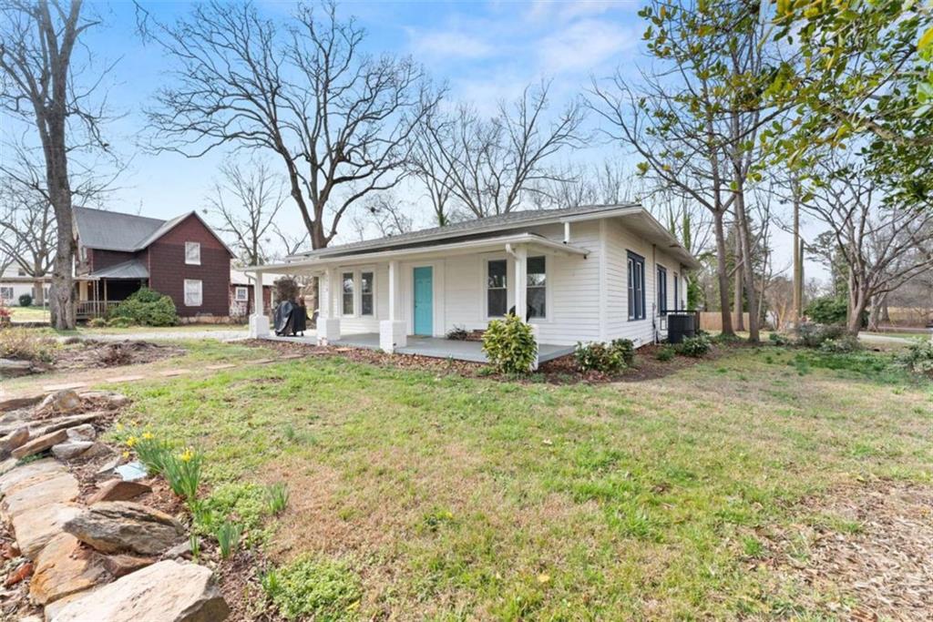 5919 Chattahoochee Street