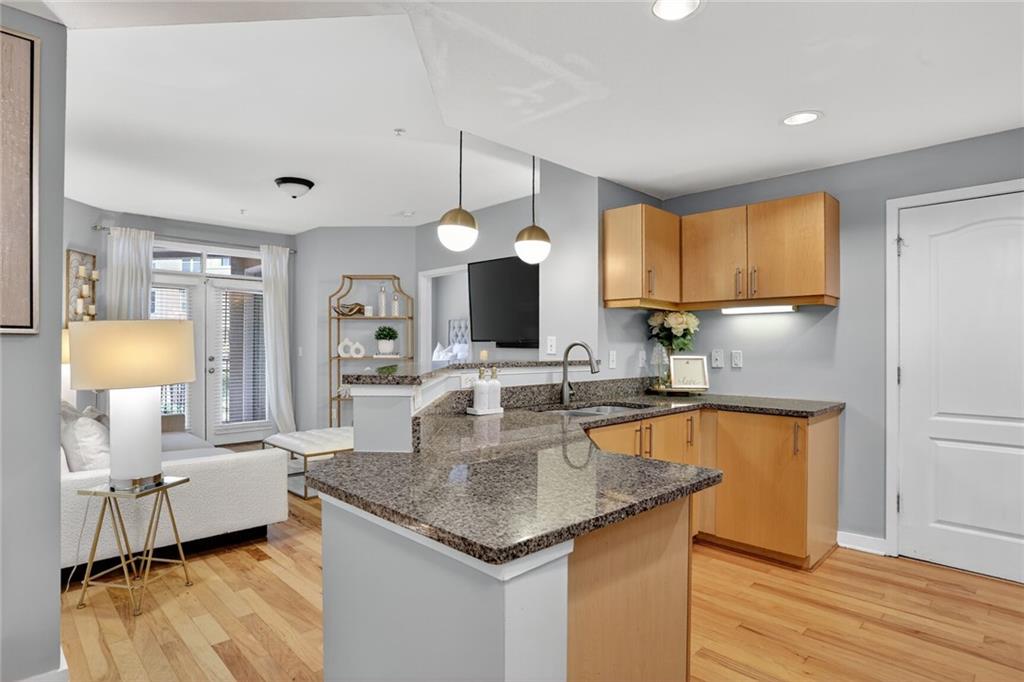 390 17th Street NW 3061