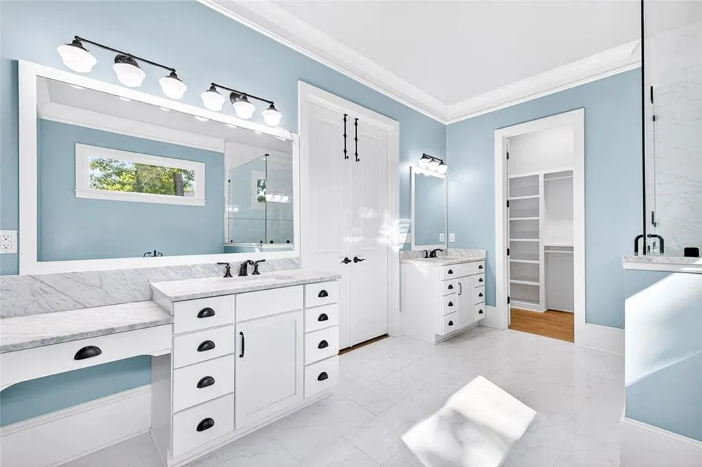 Brookhaven, Georgia 30319, United States, 5 Bedrooms Bedrooms, ,5 BathroomsBathrooms,Residential,Active,215913