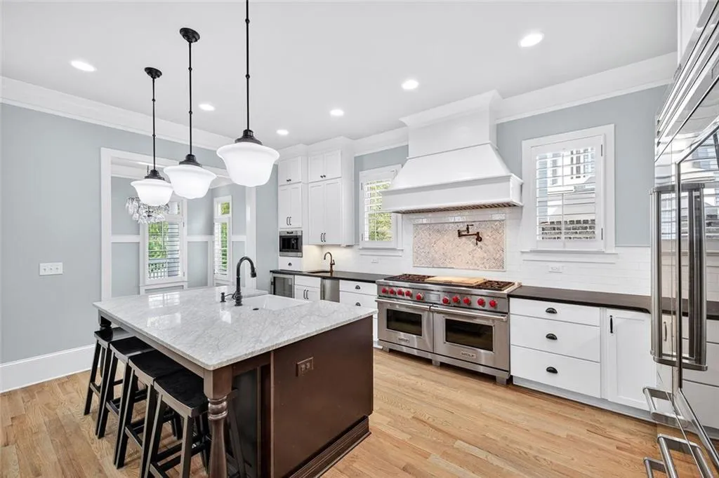 Brookhaven, Georgia 30319, United States, 5 Bedrooms Bedrooms, ,5 BathroomsBathrooms,Residential,Active,215913