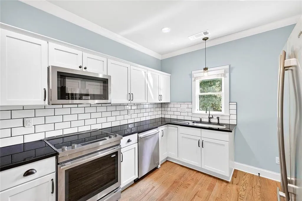 Brookhaven, Georgia 30319, United States, 5 Bedrooms Bedrooms, ,5 BathroomsBathrooms,Residential,Active,215913