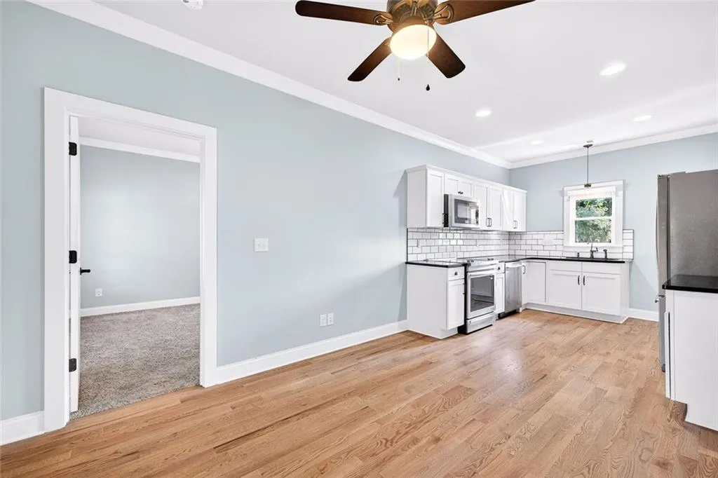 Brookhaven, Georgia 30319, United States, 5 Bedrooms Bedrooms, ,5 BathroomsBathrooms,Residential,Active,215913