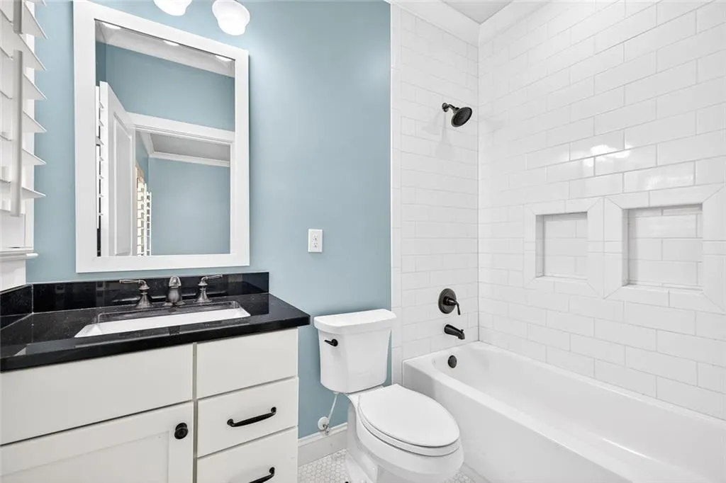 Brookhaven, Georgia 30319, United States, 5 Bedrooms Bedrooms, ,5 BathroomsBathrooms,Residential,Active,215913