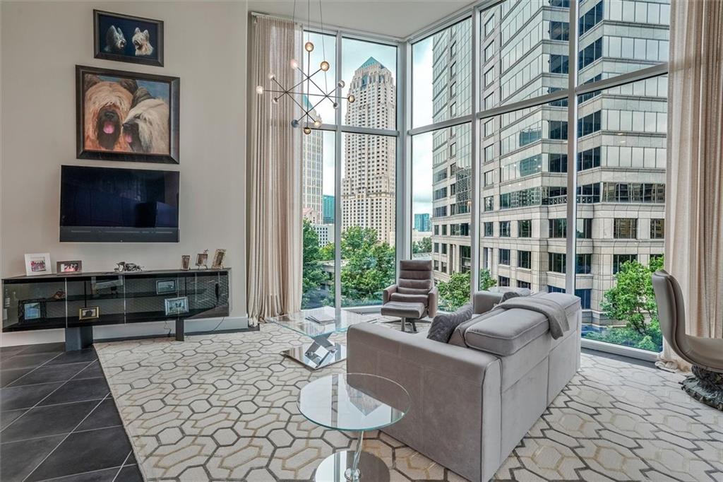 1080 Peachtree Street NE 703