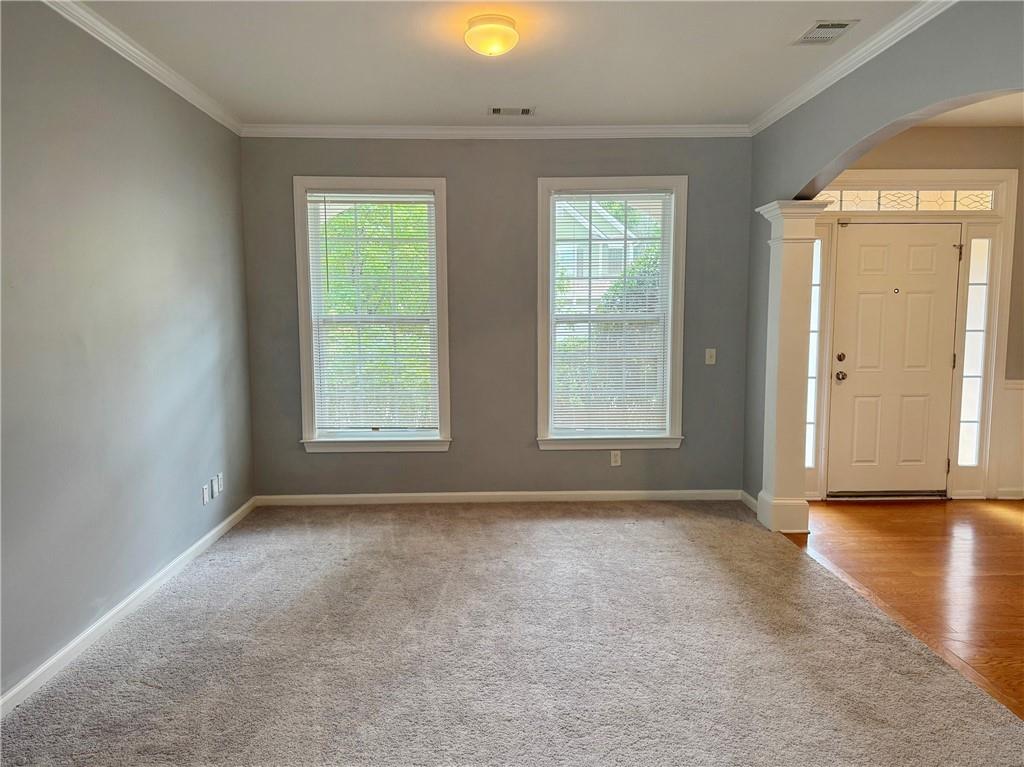 2513 Mockingbird Lane