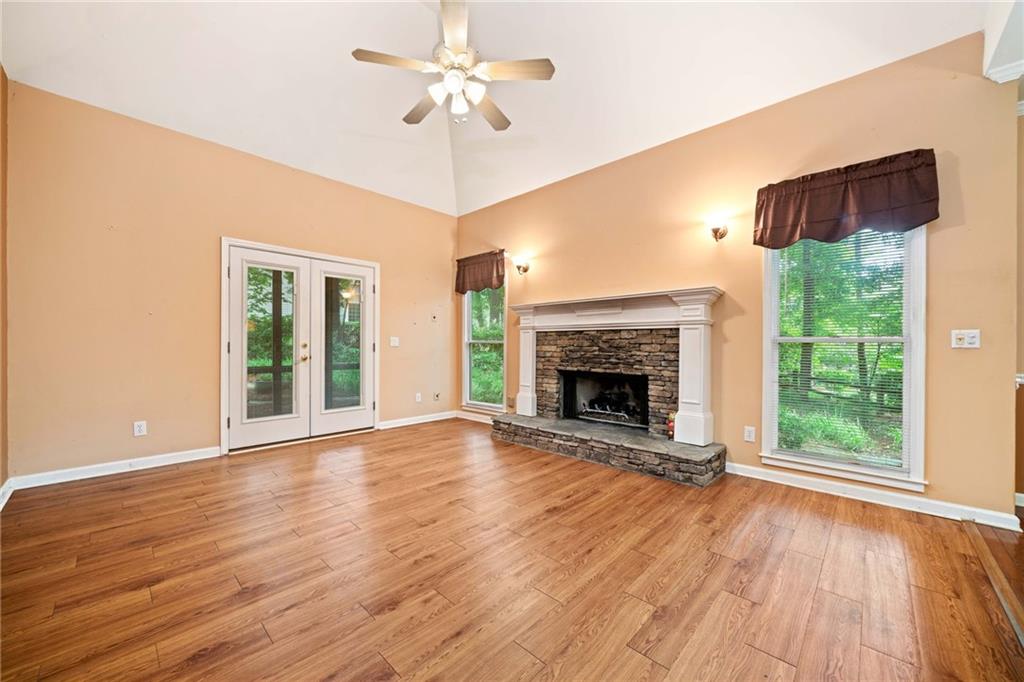 120 Bent Creek Drive, Woodstock, Georgia image 7