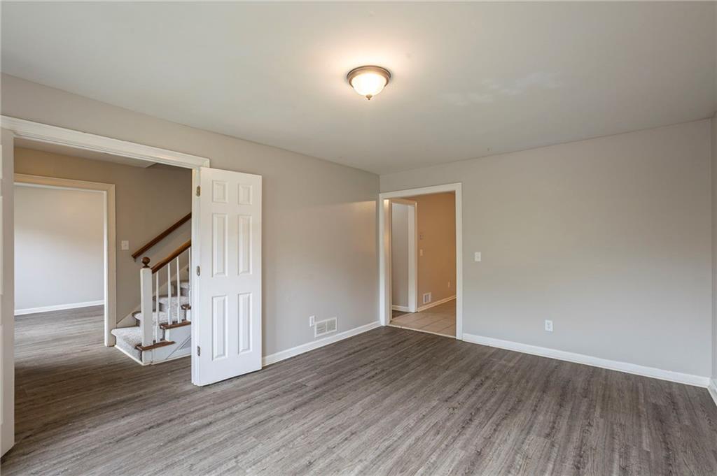 3490 Thompson Drive, Atlanta, Georgia image 13
