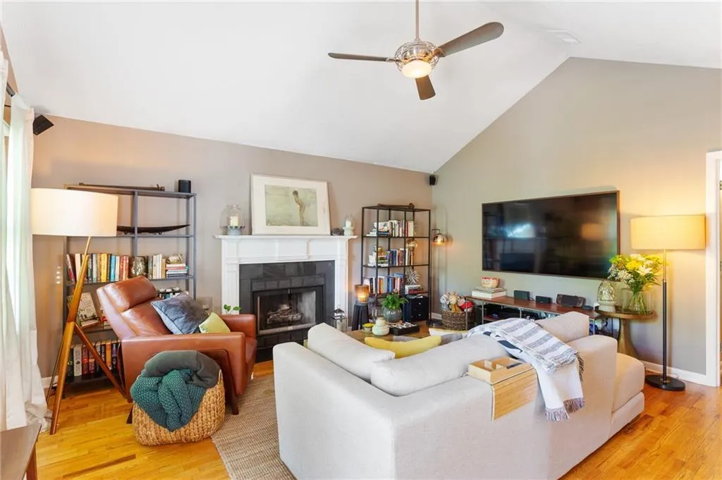 Atlanta, Georgia 30318, United States, 3 Bedrooms Bedrooms, ,2 BathroomsBathrooms,Residential,Active,108031