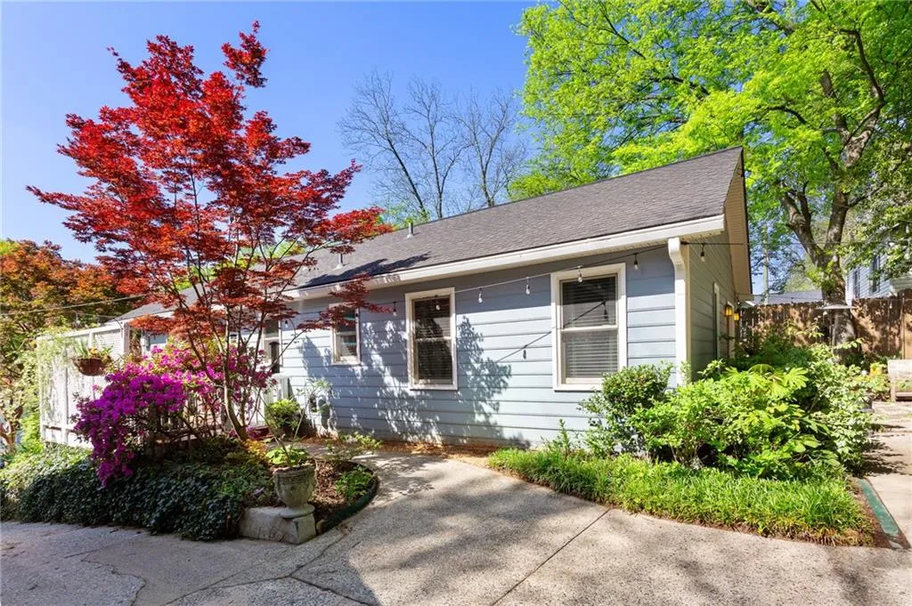 Atlanta, Georgia 30318, United States, 3 Bedrooms Bedrooms, ,2 BathroomsBathrooms,Residential,Active,108031