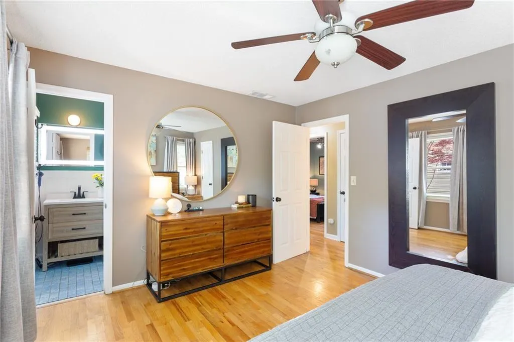 Atlanta, Georgia 30318, United States, 3 Bedrooms Bedrooms, ,2 BathroomsBathrooms,Residential,Active,108031