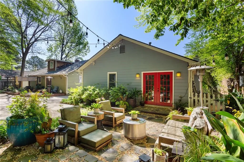 Atlanta, Georgia 30318, United States, 3 Bedrooms Bedrooms, ,2 BathroomsBathrooms,Residential,Active,108031