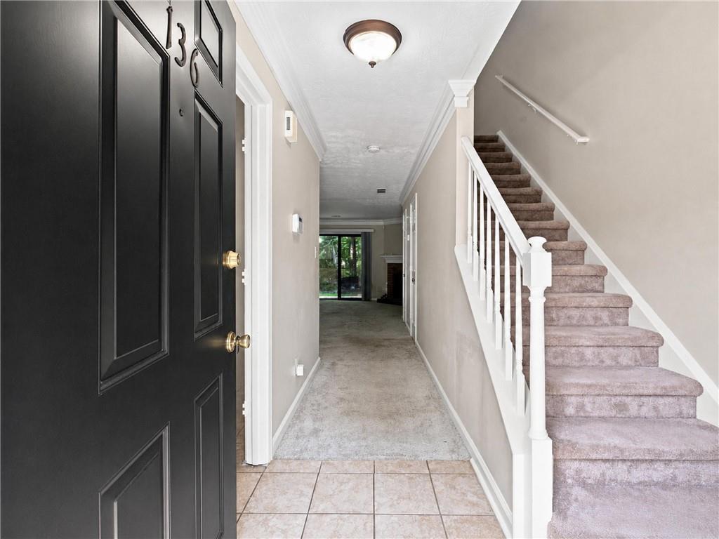136 Sterling Court