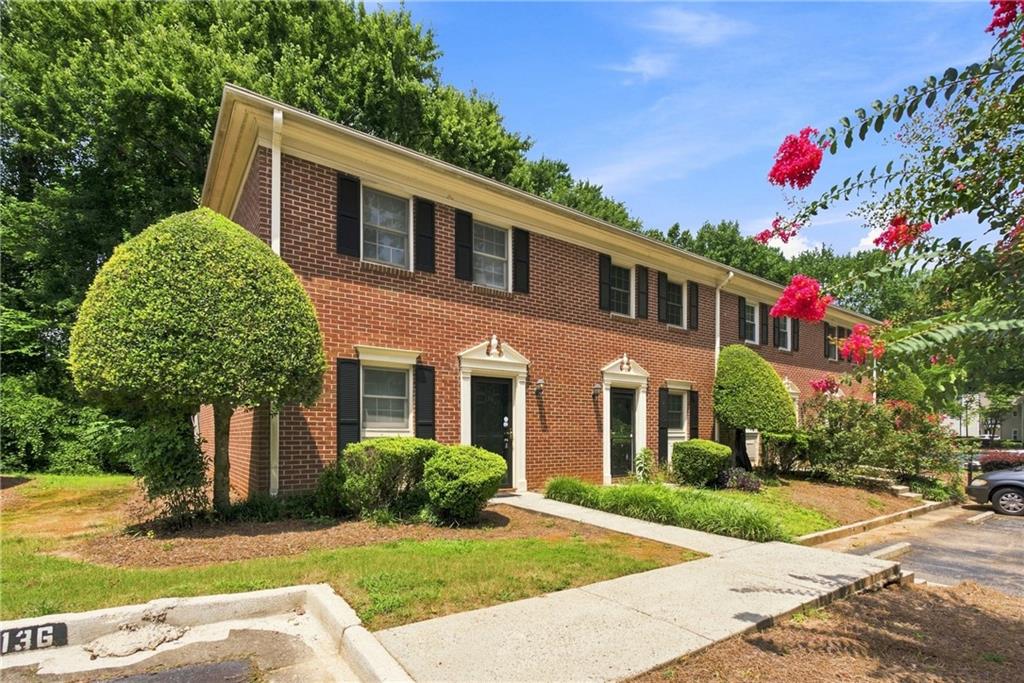 136 Sterling Court