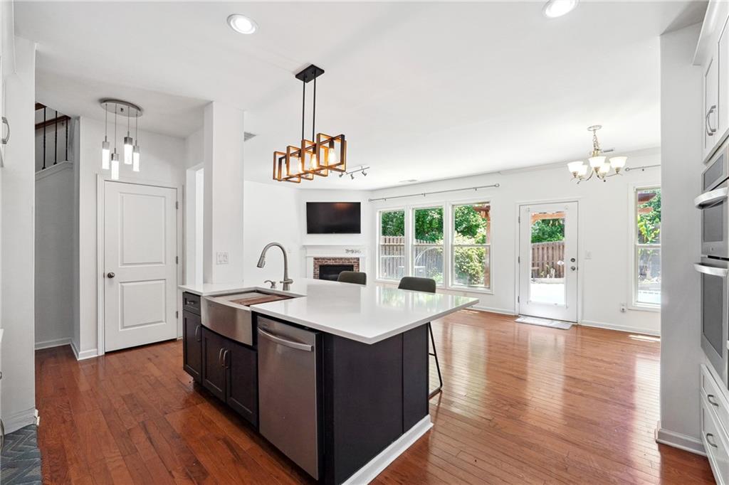 4260 Hammond Bridge Drive, Suwanee, Georgia image 7