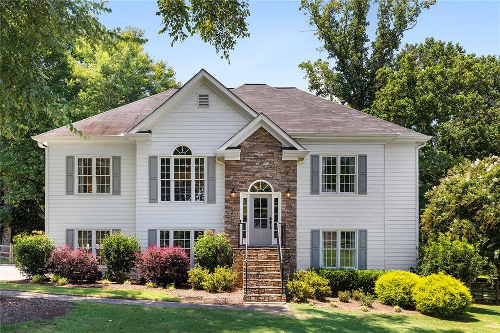 915 Taylor Parkway