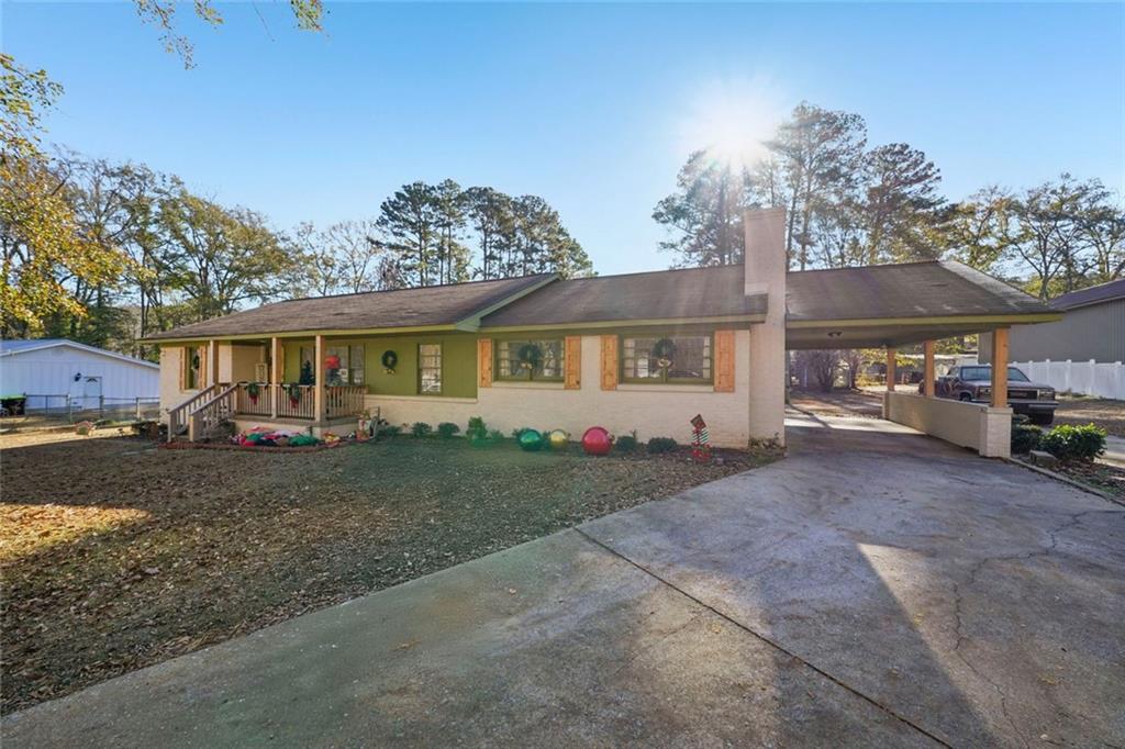 3326 Livingston Trace