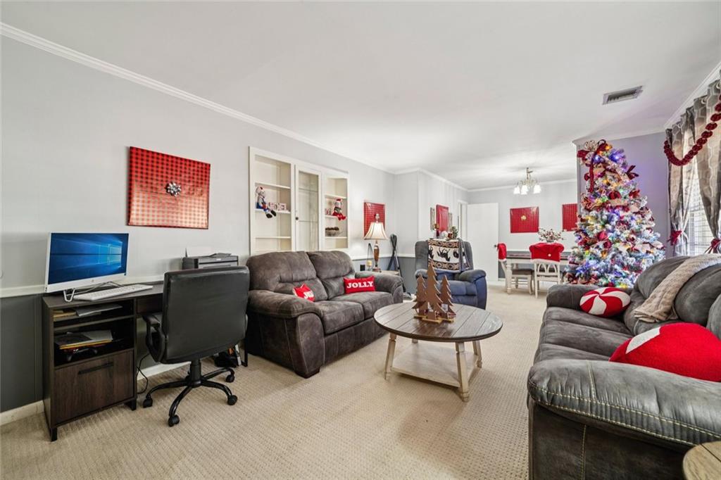 3326 Livingston Trace