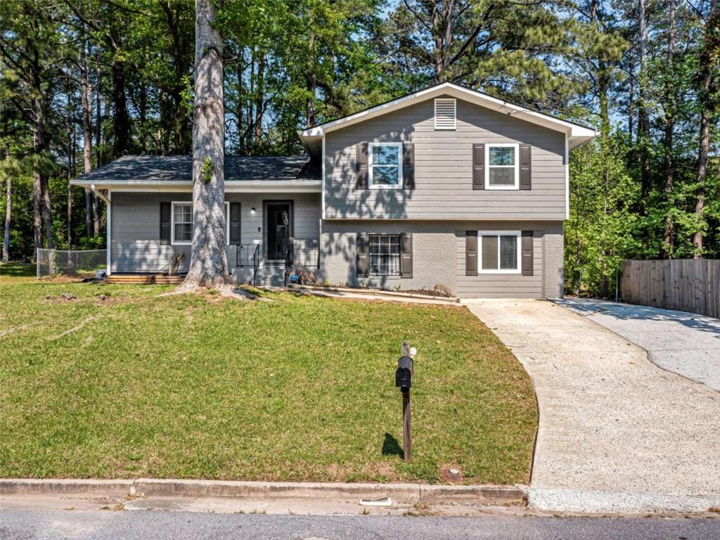 6465 Buckhurst Trail, South Fulton, Georgia image 4