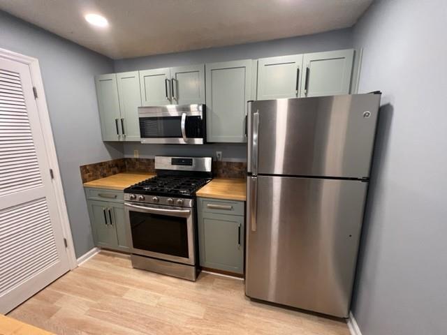 Overlook - Residential Lease