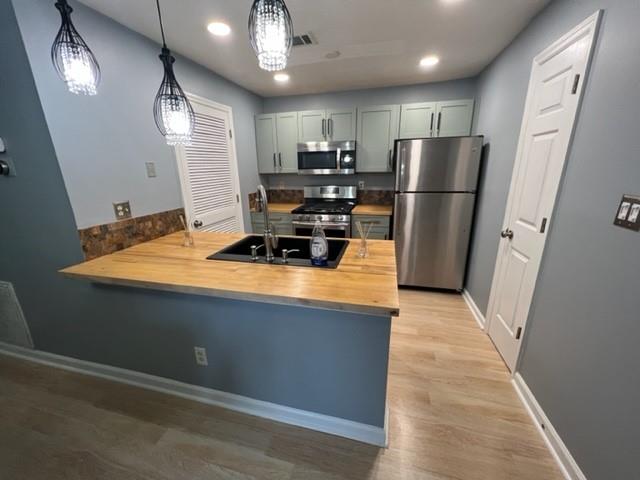 Overlook - Residential Lease