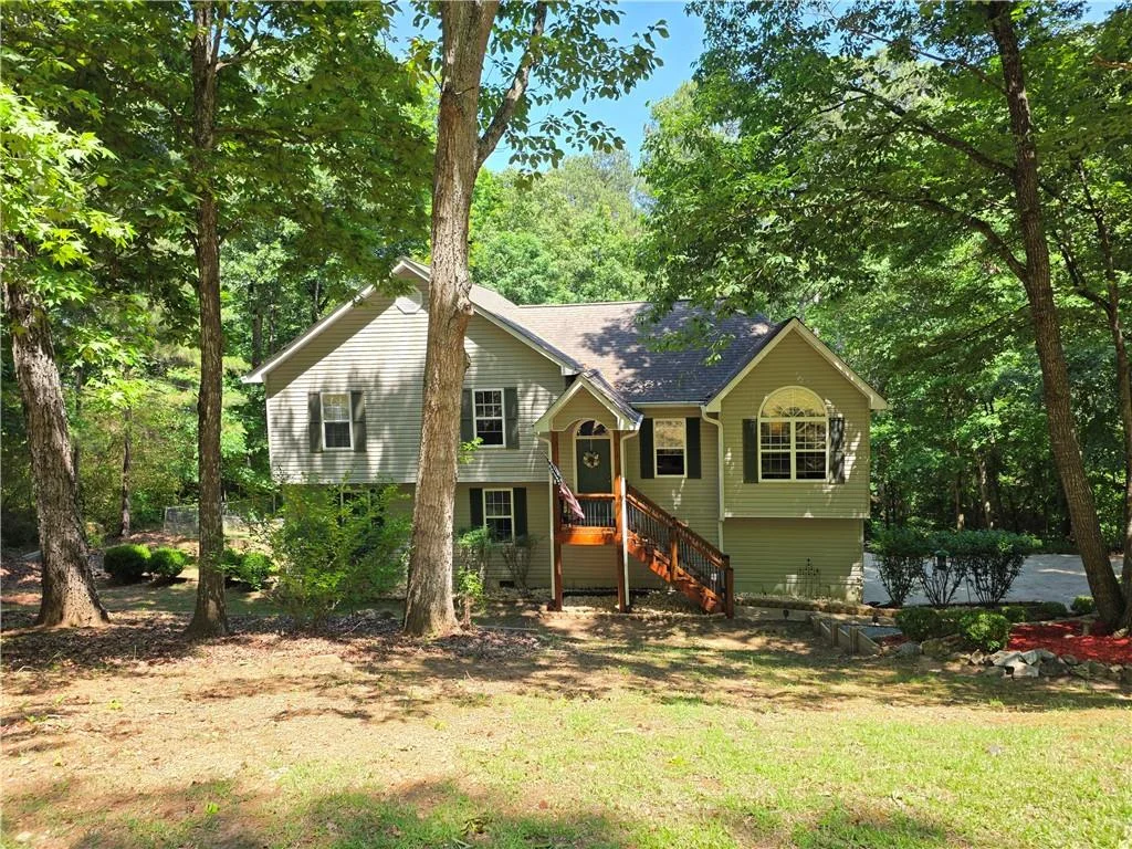 142 Cowan Drive SW