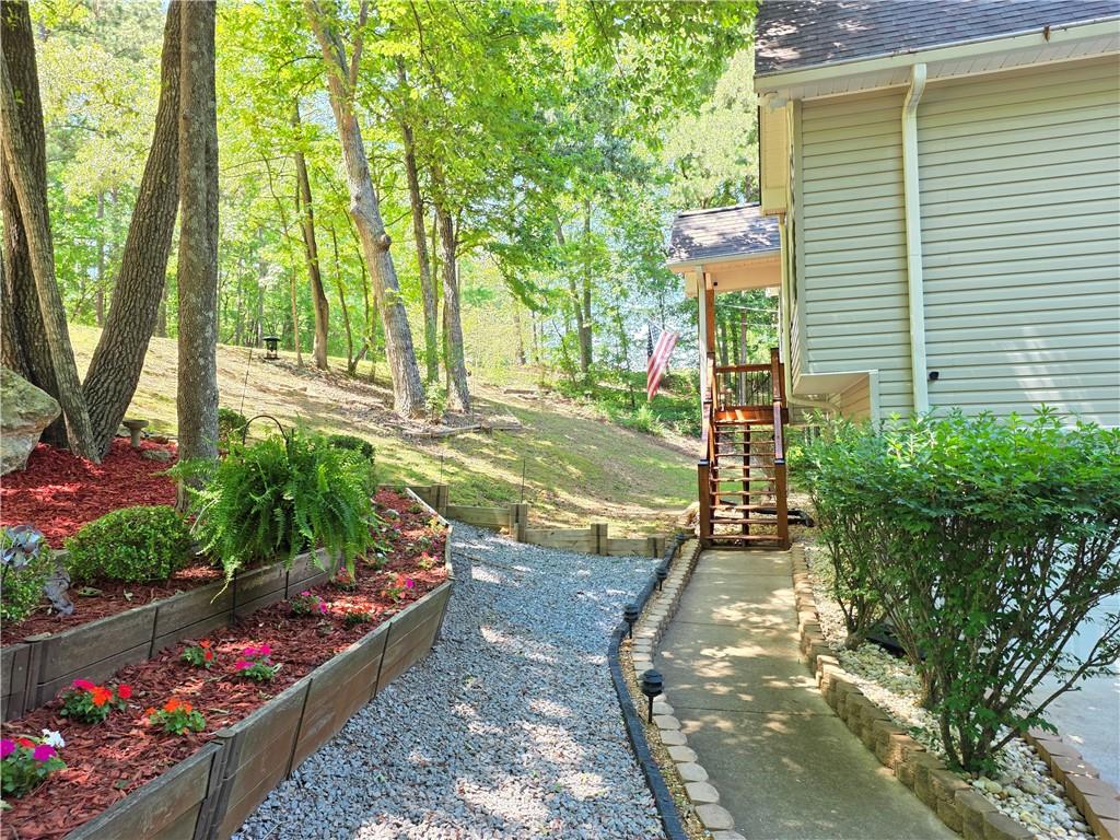 142 Cowan Drive SW