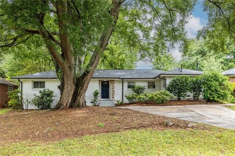 Photo of 3276 Bobbie Lane, Decatur, GA 30032 (MLS # 7775915)