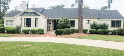 Homes For Sale - 901 6th Avenue<br/> Albany, GA 31701