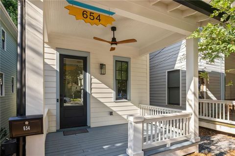 Photo of 654 Woodward Avenue SE, Atlanta, GA 30312 (MLS # 7636437)