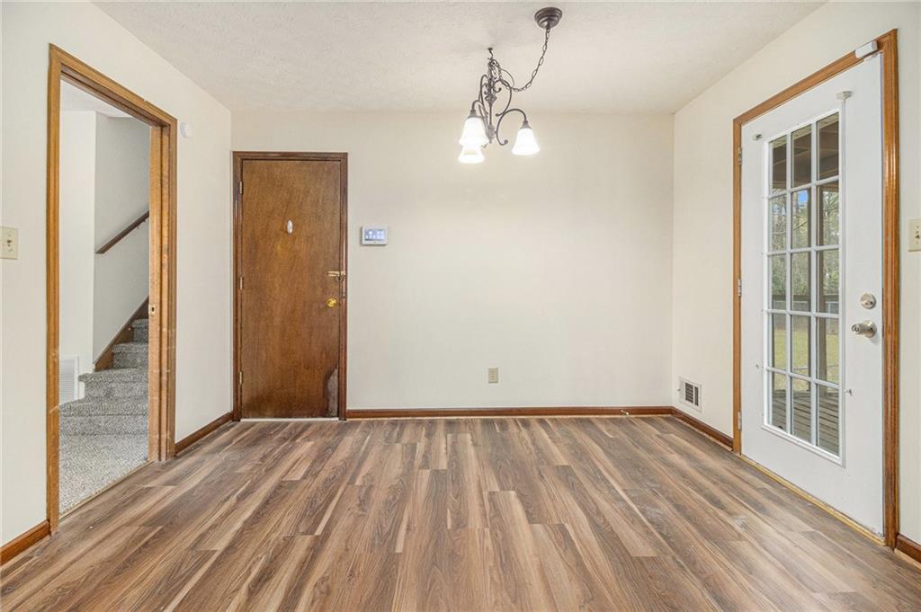 175 Slicky Rock Court, Riverdale, Georgia image 6