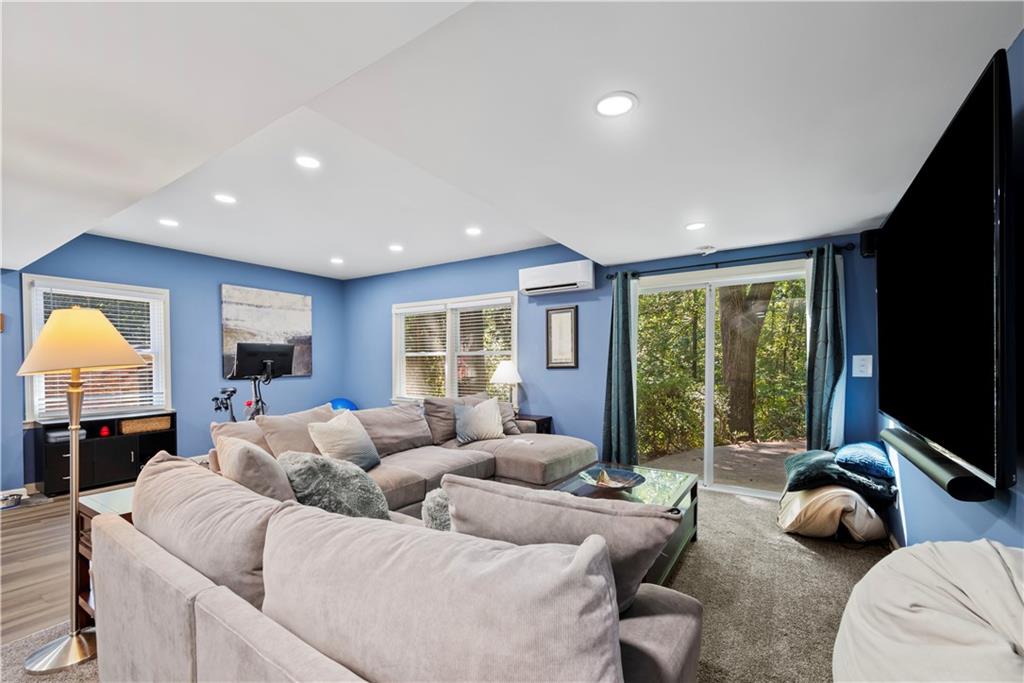 Mount Vernon Woods - Residential