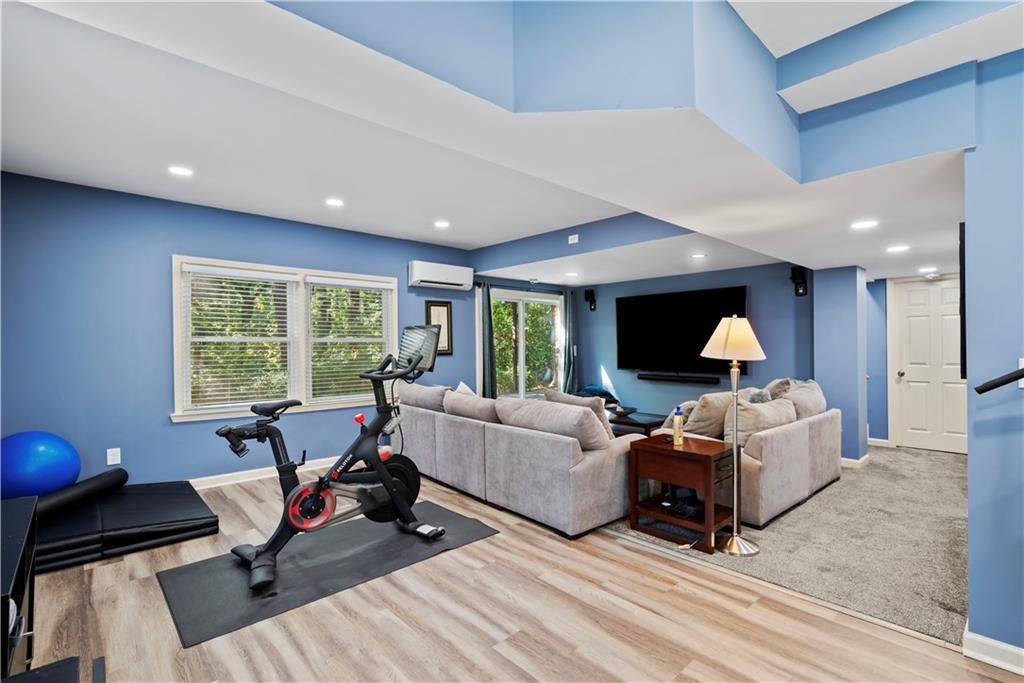 Mount Vernon Woods - Residential
