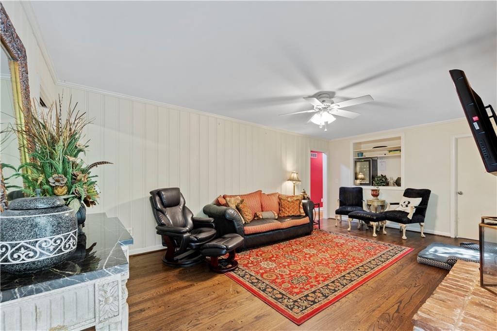 Mount Vernon Woods - Residential