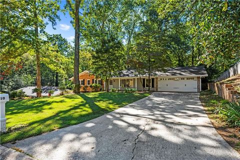 Photo of 6610 Williamson Drive, Atlanta, GA 30328 (MLS # 7666029)