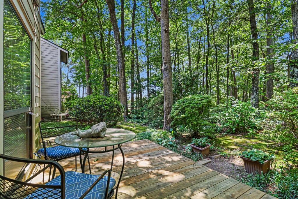 4862 Twin Lakes Trail