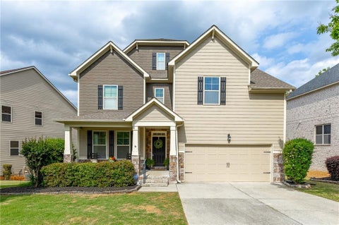 Homes For Sale - 1660 Brushfoot Trail<br/> Suwanee, GA 30024
