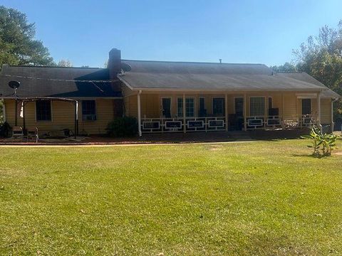 A home in Ellenwood