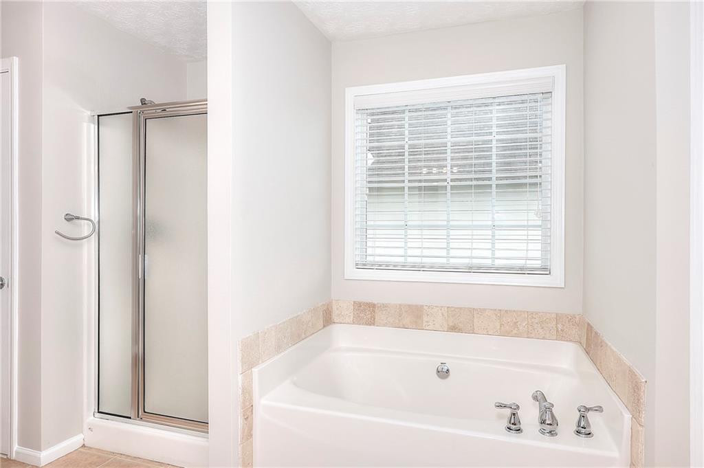 3320 Gardenside Drive, Loganville, Georgia image 28