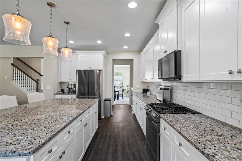 380 Longwood Place, Dallas, Georgia image 4
