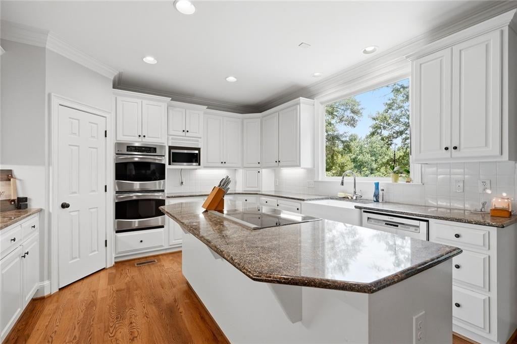 990 Bramlett Shoals Road