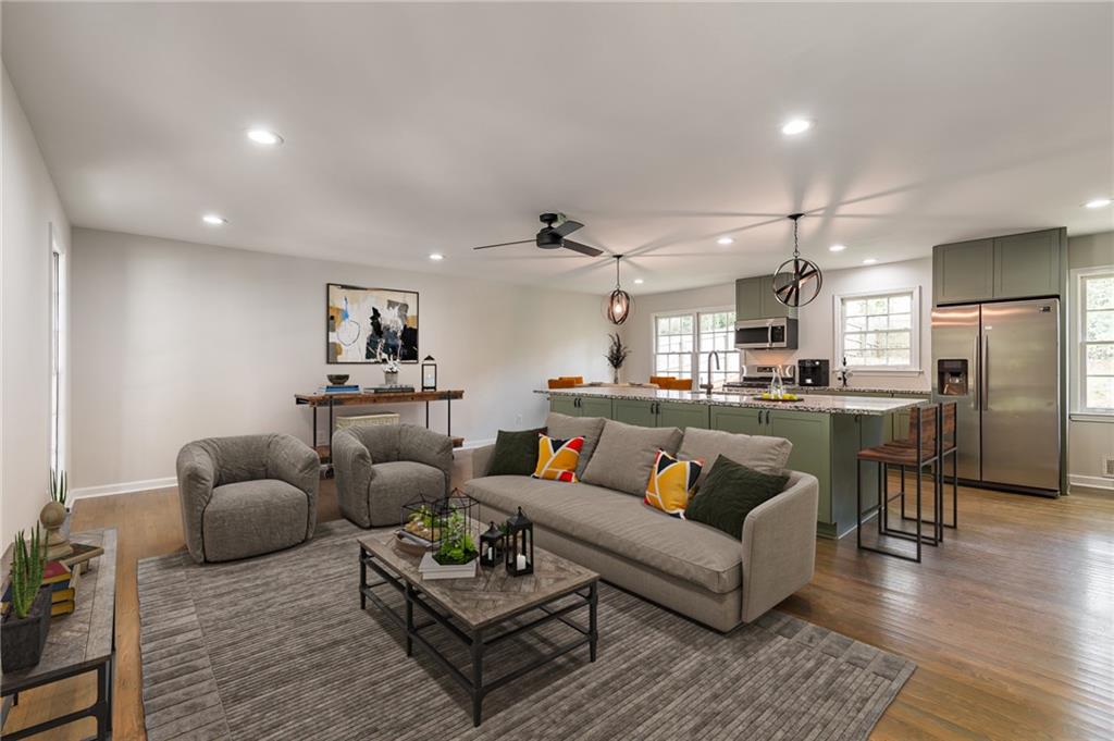 2146 Chevy Chase Lane