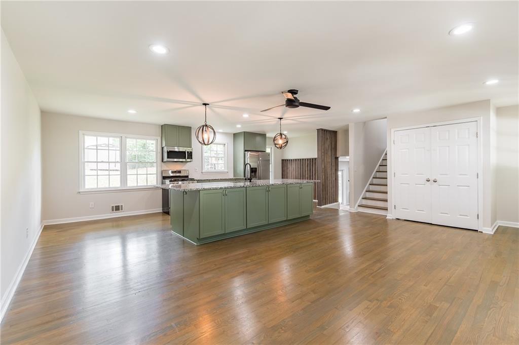 2146 Chevy Chase Lane