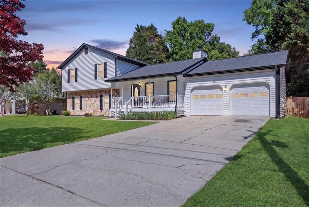 4805 Brandon Acres Lane