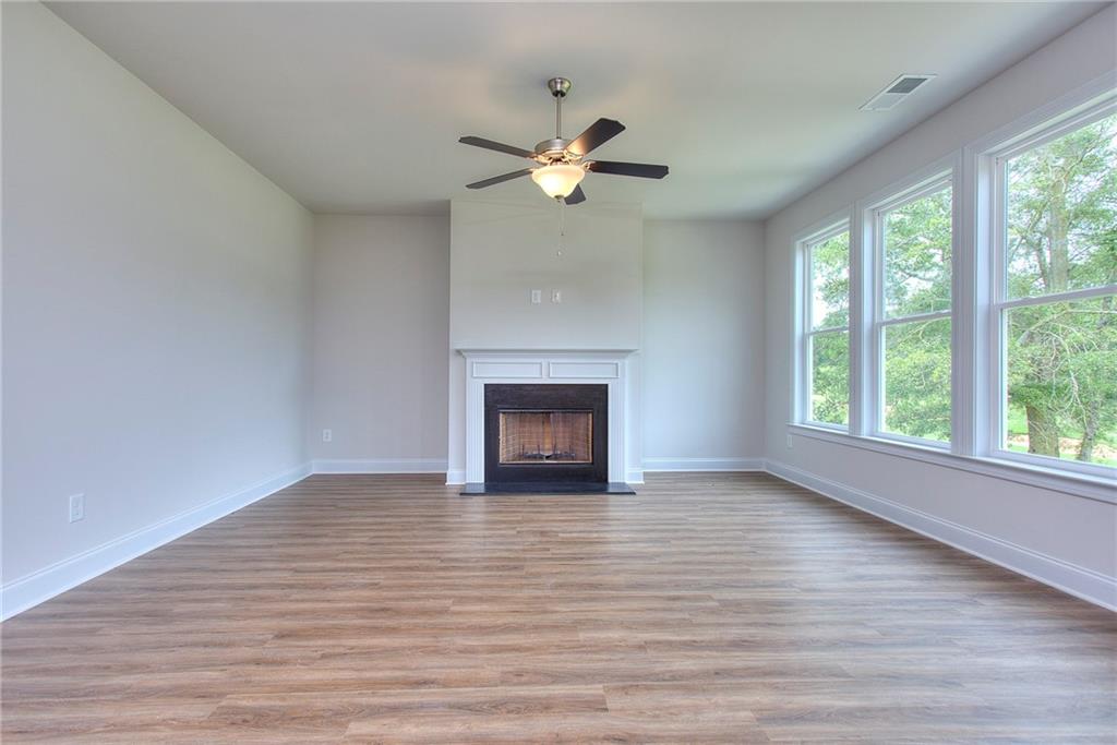 157 Applewood Way