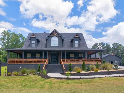 Homes For Sale - 640 New Morn Drive<br/> Henry County, Hampton, GA 30228