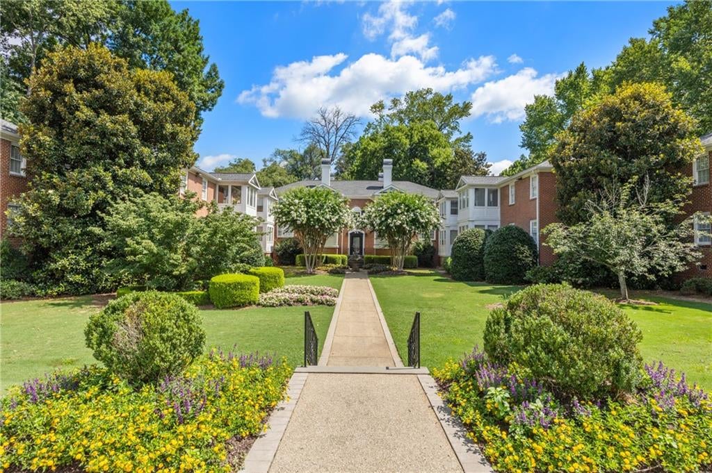115 Peachtree Memorial Drive NW D1