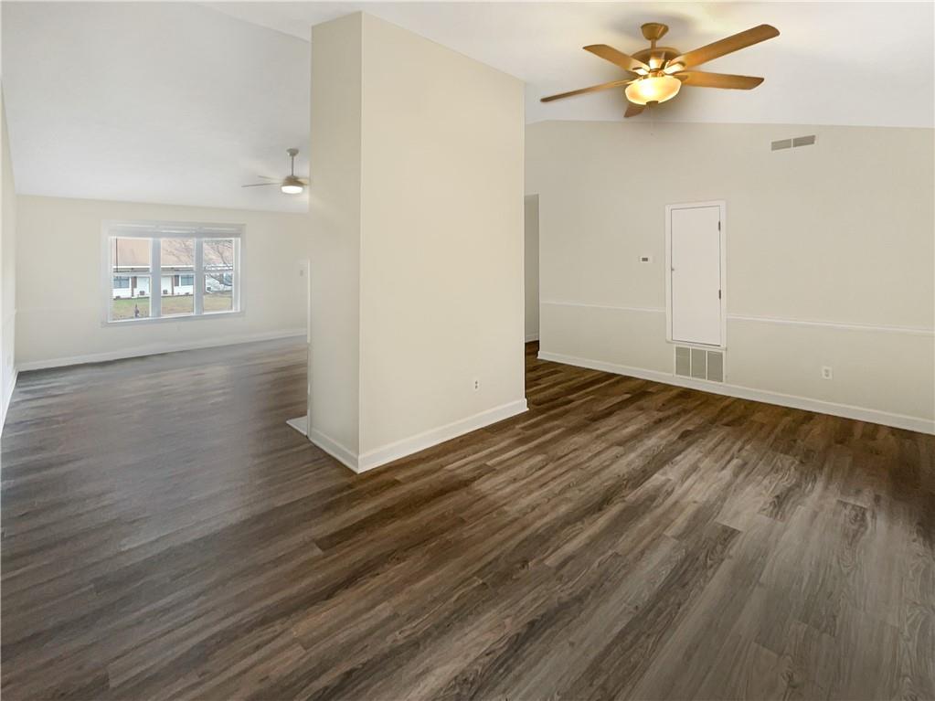 607 River Bend Circle SW