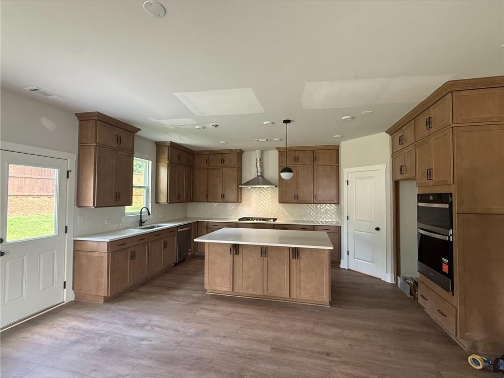 4885 Rosarian Drive