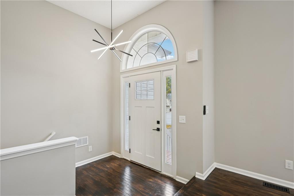 18 Thorntree Pass