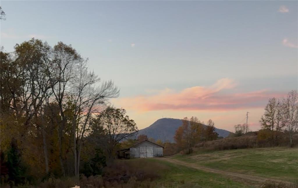 5711 Cleveland Highway